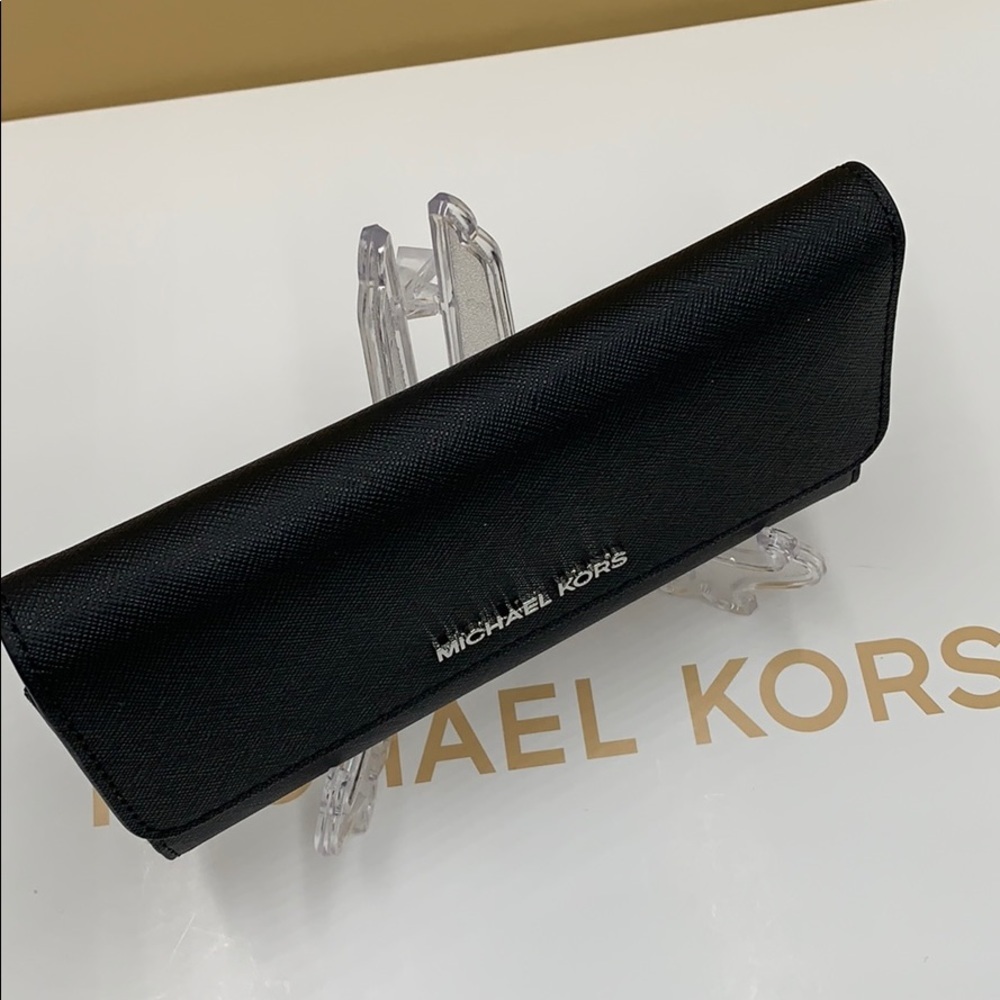 Michael Kors Jet Set Travel Lg Trifold Wallet - Picture 3 of 16